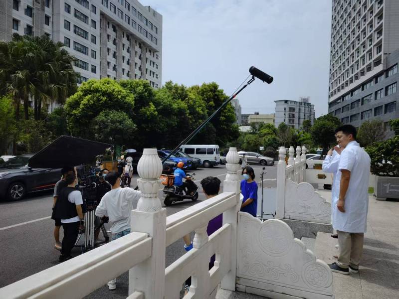 桓仁广告片拍摄公司低成本实现高规格制作的诀窍